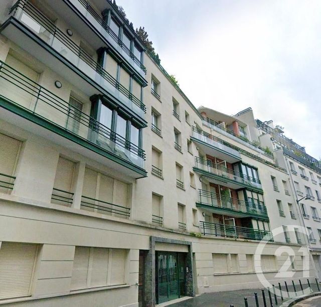  - PARIS - 