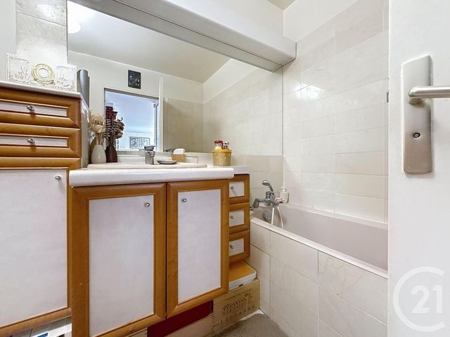 Appartement Studio à vendre - 1 pièce - 42.85 m2 - PARIS - 75012 - ILE-DE-FRANCE - Century 21 Bel Air