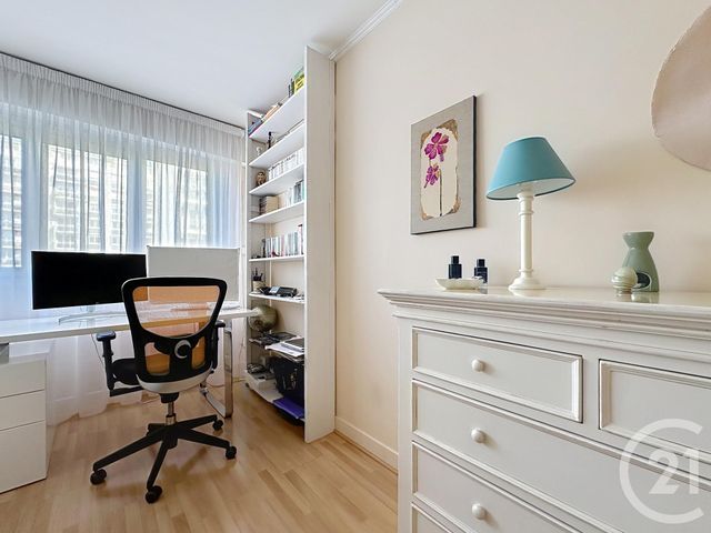 Appartement F4 à vendre - 4 pièces - 94.25 m2 - PARIS - 75020 - ILE-DE-FRANCE - Century 21 Bel Air