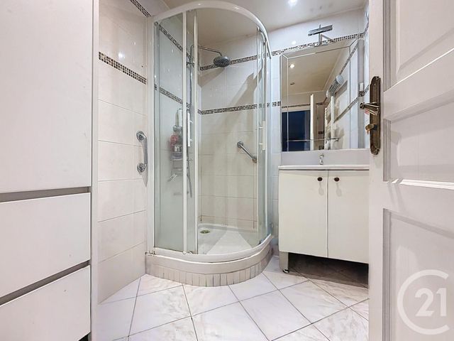 Appartement F3 à vendre - 3 pièces - 64.36 m2 - PARIS - 75020 - ILE-DE-FRANCE - Century 21 Bel Air