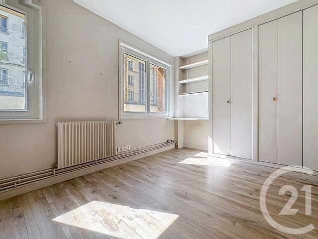 Appartement Triplex à vendre - 7 pièces - 155.07 m2 - PARIS - 75012 - ILE-DE-FRANCE - Century 21 Bel Air