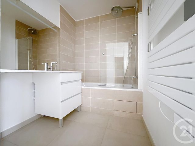 Appartement F3 à vendre - 3 pièces - 63.93 m2 - PARIS - 75012 - ILE-DE-FRANCE - Century 21 Bel Air