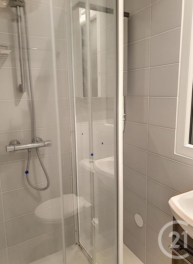 Appartement Studio à louer - 1 pièce - 22.07 m2 - PARIS - 75012 - ILE-DE-FRANCE - Century 21 Bel Air