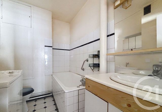 Appartement F2 à vendre - 2 pièces - 62.44 m2 - PARIS - 75012 - ILE-DE-FRANCE - Century 21 Bel Air