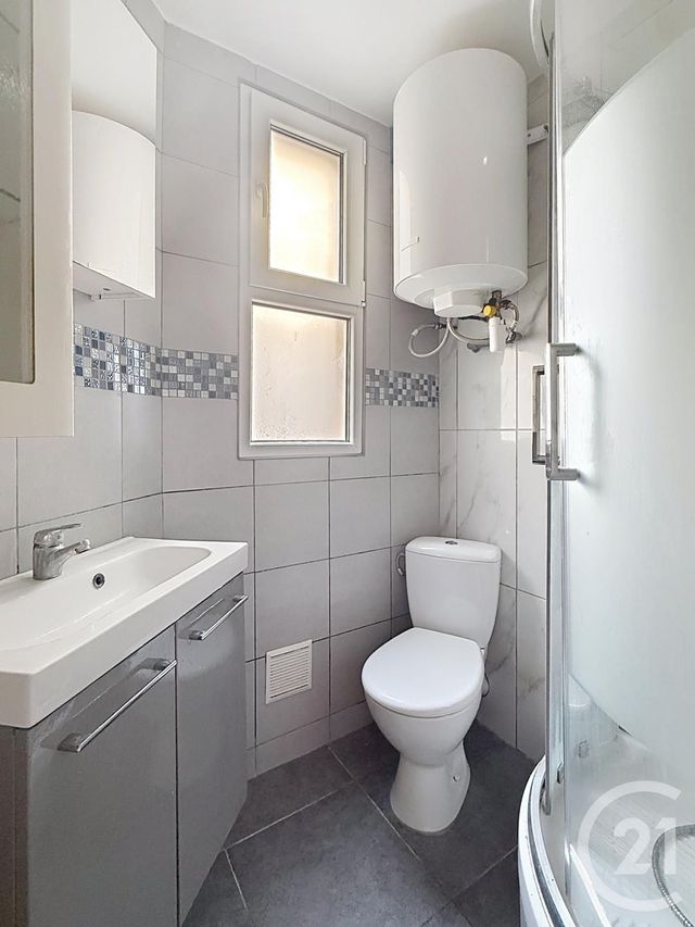 Appartement F2 à vendre - 2 pièces - 23.35 m2 - PARIS - 75018 - ILE-DE-FRANCE - Century 21 Bel Air