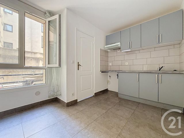 Appartement F2 à vendre - 2 pièces - 23.35 m2 - PARIS - 75018 - ILE-DE-FRANCE - Century 21 Bel Air